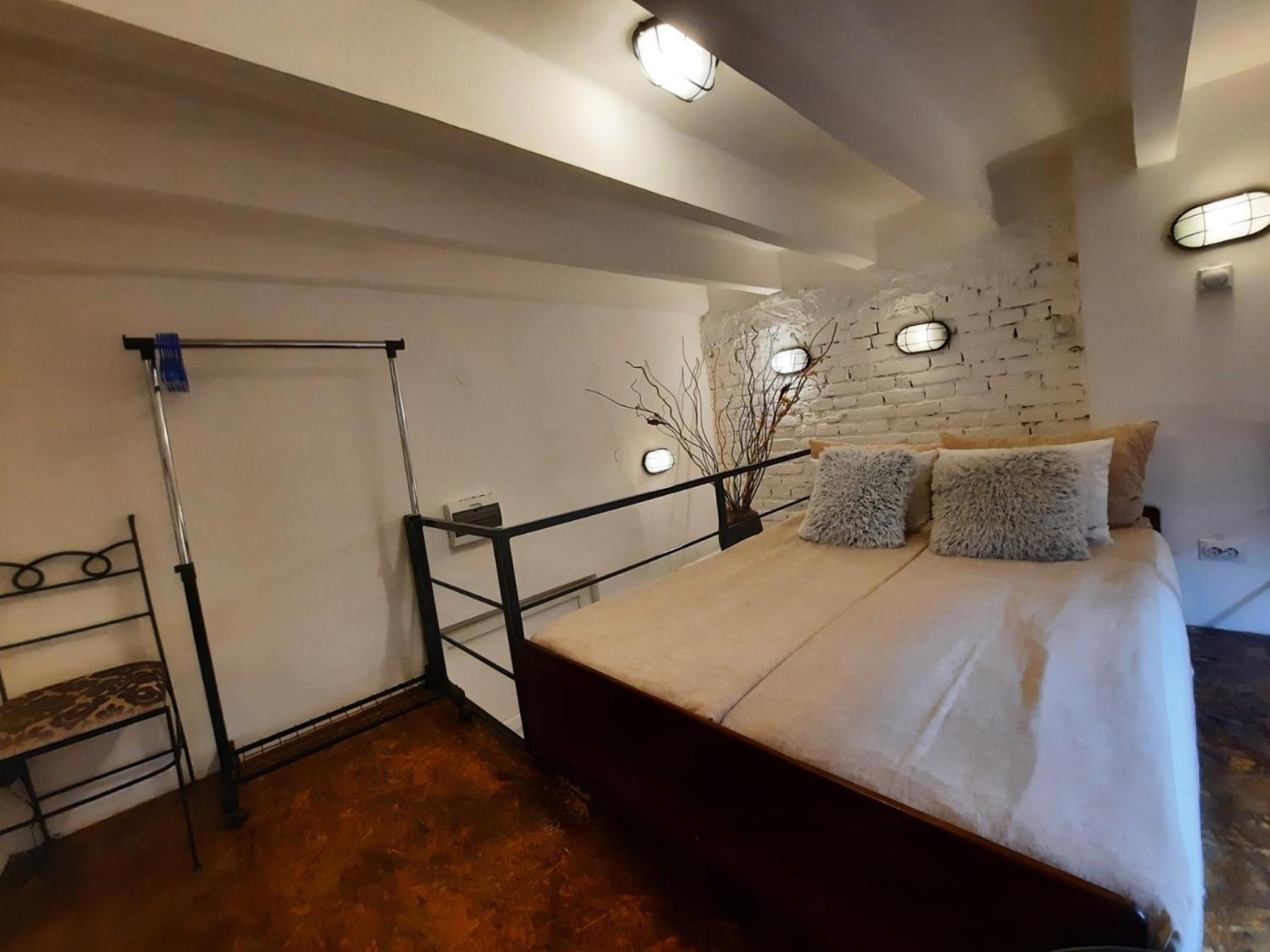 Apartament Authentic Belgrade Centre - Split Level Loft With Patio In Courtyard Zewnętrze zdjęcie